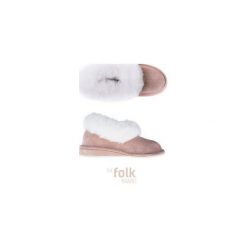 THE SHOES NO. 4 KAPCIE ZE SKÓRY OWCZEJ TYPU EMU. Białe kapcie damskie The folk brand, ze skóry. Za 139.00 zł.