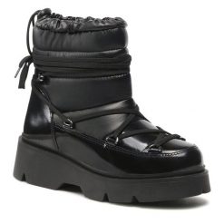 Śniegowce Lasocki. Czarne kozaki damskie Lasocki. Za 299.99 zł.