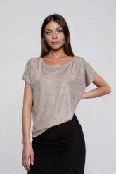 Błyszcząca bluzka srebrna. Szare bluzki damskie MOODO, l, bez wzorów, z elastanu, bez kołnierzyka, bez ramiączek. Za 89.99 zł.