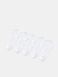 Skarpetki 5 pack - biały. Białe skarpety damskie Sinsay, bez wzorów, z bawełny. Za 17.99 zł.