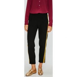 Tally Weijl - Spodnie. Spodnie materiałowe damskie marki TALLY WEIJL. W wyprzedaży za 49.90 zł.