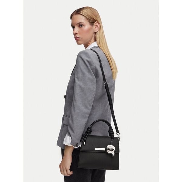 Torebka KARL LAGERFELD. Czarne torebki do ręki damskie KARL LAGERFELD, bez wzorów, bez dodatków. Za 767.99 zł.