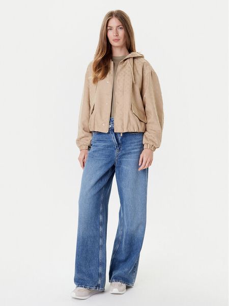 Guess Kurtka przejściowa V5YL02 WH492 Beżowy Regular Fit. Brązowe kurtki damskie Guess, m, z aplikacjami, z syntetyku, bez kaptura. Za 429.99 zł.