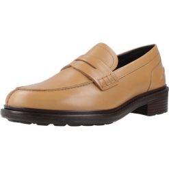 Buty GEOX D WALK PLEASURE Brązowy. Brązowe obuwie sportowe damskie Geox, bez wzorów, ze skóry, na fitness i siłownię. Za 330.99 zł.