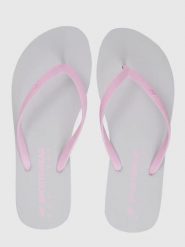 Japonki damskie 4F 4FRSS26FFLIF223. Białe klapki damskie 4f, bez wzorów, z gumy, wakacyjne, bez obcasa. Za 34.99 zł.