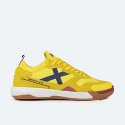 Buty piłkarskie MUNICH Gresca 2.0 IF. Czerwone buty sportowe męskie munich, bez zapięcia, do piłki nożnej. Za 379.99 zł.