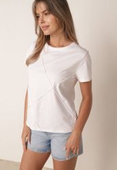 Biały Klasyczny T-shirt z Bawełny Zdobiony Przeszyciami w Romby Onissa. Białe bluzki damskie Born2be, l, z aplikacjami, z bawełny, casualowe, bez kołnierzyka. Za 49.99 zł.
