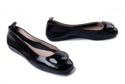 WONDERS A-86120 negro, baleriny damskie. Czarne baleriny damskie Wonders, bez wzorów, bez obcasa. Za 479.92 zł.