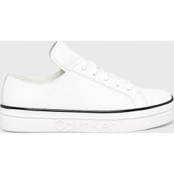 Calvin Klein - Tenisówki. Białe trampki i tenisówki damskie Calvin Klein, bez wzorów, z materiału, bez zapięcia. W wyprzedaży za 479.90 zł.