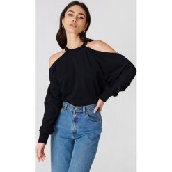 NA-KD Urban Bluza sportowa z odkrytymi ramionami - Black. Bluzy sportowe damskie NA-KD Urban. W wyprzedaży za 70.67 zł.