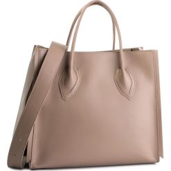 Torebka PATRIZIA PEPE - 2V8533/A4XR-B655 Real Taupe. Brązowe torebki do ręki damskie Patrizia Pepe, bez wzorów, ze skóry, bez dodatków. W wyprzedaży za 1,119.00 zł.