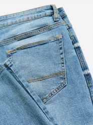 Jeansy carrot slim z efektem sprania - niebieski. Niebieskie jeansy męskie Reserved. Za 139.99 zł.