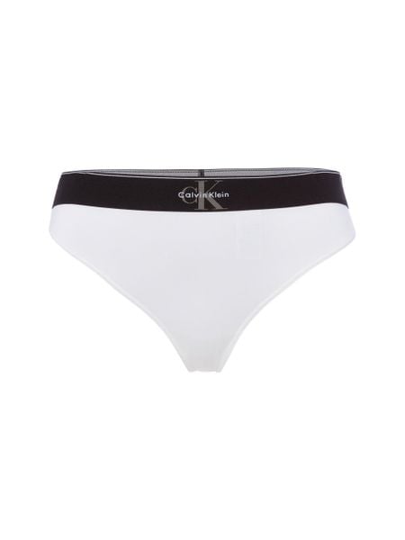Calvin Klein Stringi Kobiety biały, M. Białe stringi damskie Calvin Klein, m, bez wzorów, z dżerseju. Za 89.95 zł.