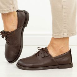 Barefoot czekoladowe groch skórzane Polskie półbuty damskie Deoni D679. Brązowe półbuty damskie Deoni, na jesień, bez wzorów, z dzianiny, casualowe, bez obcasa, na płaskiej podeszwie, bez zapięcia. Za 429.00 zł.