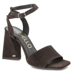 Sandały damskie Chebello, cholewka ze skóry naturalnej zamszowej z paskiem wokół kostki na stabilnym obcasie, brązowe, 3091_-105-000-PSK-S135. Brązowe klapki damskie CheBello, bez wzorów, ze skóry, eleganckie, bez obcasa, na obcasie. Za 519.00 zł.