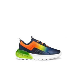 Sneakersy dla chłopców Geox Activart Illuminus A. Niebieskie buty sportowe chłopięce Geox, bez wzorów, z syntetyku, bez zapięcia. Za 245.99 zł.
