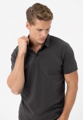 Bawełniane, gładkie polo O-WAN. Szare koszulki polo męskie Volcano, l, bez wzorów, z bawełny, eleganckie, bez ramiączek. Za 109.99 zł.