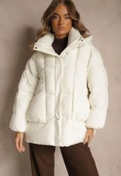 Biała Kurtka Oversize z Pikowanymi Przeszyciami i Kapturem Galeana. Białe kurtki damskie Renee, na zimę, l, bez wzorów, z dzianiny. Za 199.99 zł.