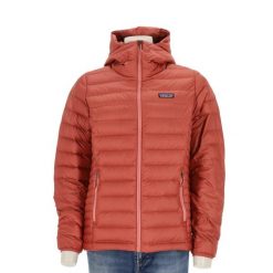 Second life - Kurtka puchowa damska Patagonia - Stan bardzo dobry. Czerwone kurtki sportowe damskie Patagonia, l, bez wzorów, z puchu, bez kaptura, trekkingowe. Za 553.76 zł.