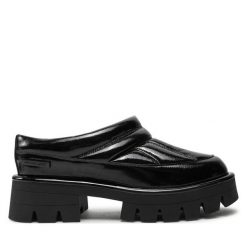 Klapki MICHAEL Michael Kors. Czarne klapki damskie MICHAEL Michael Kors, bez wzorów, bez obcasa. Za 509.99 zł.