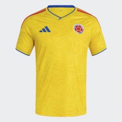 Koszulka Colombia 26 Home. Żółte koszulki sportowe męskie Adidas, bez wzorów, bez kołnierzyka, bez ramiączek, do piłki nożnej, climacool (adidas). Za 439.00 zł.