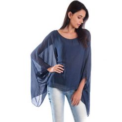 Koszulka w kolorze granatowym. T-shirty damskie marki 100% Soie, klasyczne, z okrągłym kołnierzem, z długim rękawem. W wyprzedaży za 130.95 zł.