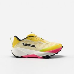 Buty do biegania w terenie damskie Kiprun Kipsummit. Żółte obuwie sportowe damskie KIPRUN, bez wzorów, do biegania. Za 399.99 zł.