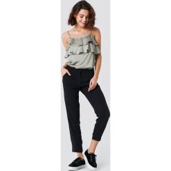 Rut&Circle Spodnie Amera - Black. Spodnie materiałowe damskie marki Rut&Circle. Za 161.95 zł.