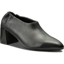 Półbuty GINO ROSSI - Hiromi DBH822-Z63-0324-9900-0 99. Czarne półbuty damskie Gino Rossi, z materiału. W wyprzedaży za 219.00 zł.