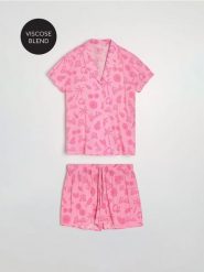 Wiskozowa piżama dwuczęściowa Barbie - różowy. Czerwone piżamy damskie Sinsay, l, bez wzorów, z wiskozy, bez ramiączek. Za 59.99 zł.