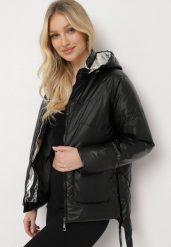 Czarna Kurtka Uvane. Czarne kurtki damskie Born2be, l, z aplikacjami. Za 179.99 zł.