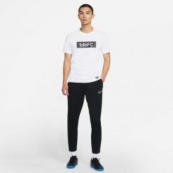 Spodnie Dresowe Męskie Nike DRI-FIT Academy. Białe spodnie sportowe męskie Nike, m, bez wzorów, z dresówki, na fitness i siłownię, dri-fit (nike). Za 191.00 zł.