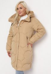 Beżowa Pikowana Kurtka z Kapturem Fariana. Brązowe kurtki damskie Born2be, xl, bez wzorów, z kapturem. Za 269.99 zł.