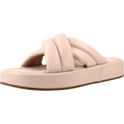 Sandały CLARKS ALDA GLIDE Rose. Czerwone sandały damskie Clarks, bez wzorów, z gumy, bez obcasa, bez zapięcia. Za 365.99 zł.
