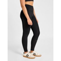 Damskie legginsy Hummel Hiit Intensity. Czarne bielizna termoaktywna damska Hummel, bez wzorów, bez ramiączek. Za 306.50 zł.