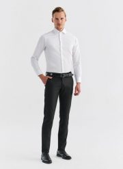 PAKO LORENTE – Koszula męska biała KOAN P000B-1X-575-B. Białe koszule męskie Pako Lorente, m, bez wzorów, z bawełny, eleganckie, bez kołnierzyka, bez ramiączek. Za 399.99 zł.