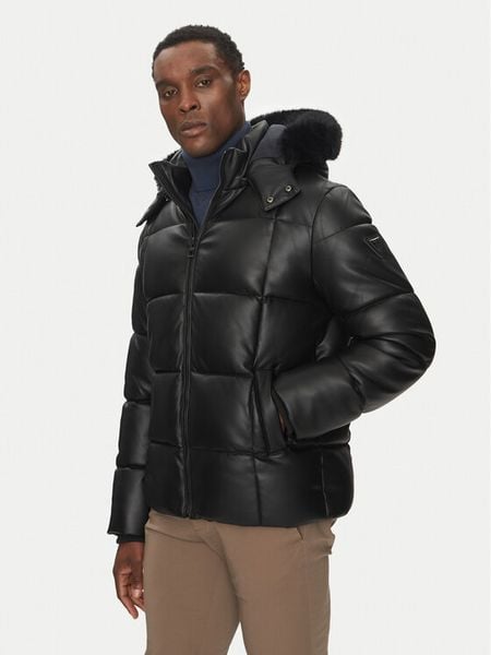 Guess Kurtka zimowa M4BL33 WGJB0 Czarny Regular Fit. Czarne kurtki męskie Guess, na zimę, m, z aplikacjami, z syntetyku, bez kaptura. Za 559.00 zł.