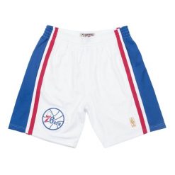 Skróty NBA Philadelphia 76ers. Białe krótkie spodenki sportowe męskie Mitchell & Ness, s, bez wzorów, na fitness i siłownię. Za 397.50 zł.