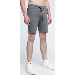 Spodenki dresowe męskie SKMD301 - ciemny szary melanż. Szorty męskie marki Giacomo Conti. Za 69.99 zł.