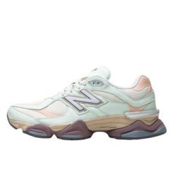 Buty do chodzenia dla dorosłych New Balance 9060 Clay Ash. Brązowe obuwie sportowe damskie New Balance, bez wzorów, ze skóry, trekkingowe. Za 906.49 zł.