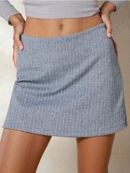 Szorty typu skort - szary. Szare szorty damskie Sinsay, l, bez wzorów. W wyprzedaży za 19.99 zł.