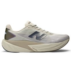 Buty męskie New Balance FuelCell Rebel v5 MFCXPA5 – beżowe. Brązowe buty sportowe męskie New Balance, z gumy, bez zapięcia, do biegania. Za 749.99 zł.