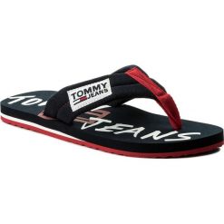 Japonki TOMMY JEANS - Tj Graphic Print Beach Sandal EM0EM00048 Midnight 403. Klapki męskie Tommy Jeans. W wyprzedaży za 119.00 zł.
