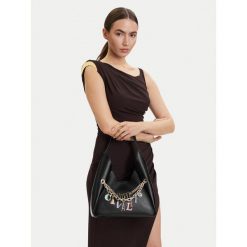 Torebka Just Cavalli. Czarne torebki do ręki damskie Just Cavalli, bez wzorów, klasyczne, bez dodatków. Za 774.99 zł.