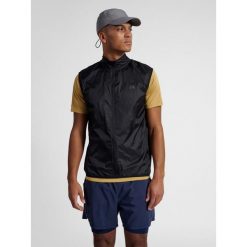 Składana, bezrękawnikowa kurtka nieprzemakalna Newline. Czarne bluzy męskie Newline, bez wzorów, sportowe, bez kaptura. Za 222.50 zł.