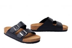 RIEKER V6391-00 black, klapki damskie. Czarne klapki damskie Rieker, bez wzorów, bez obcasa. Za 231.92 zł.