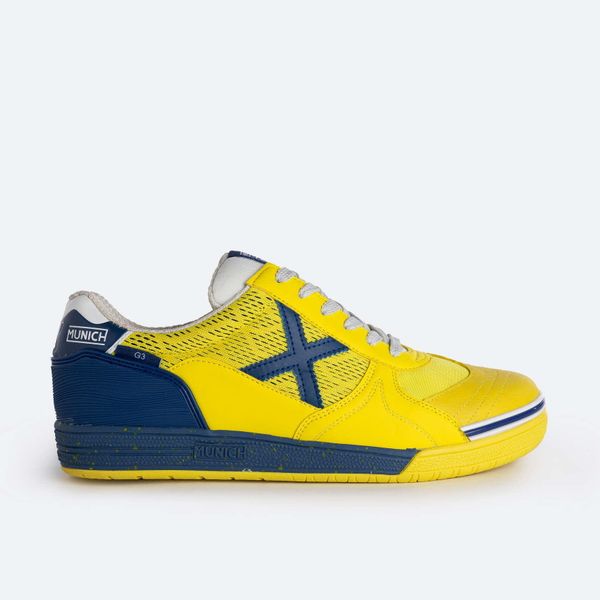 Buty piłkarskie MUNICH G-3 Indoor. Żółte buty sportowe męskie munich, bez zapięcia, do piłki nożnej. Za 209.99 zł.