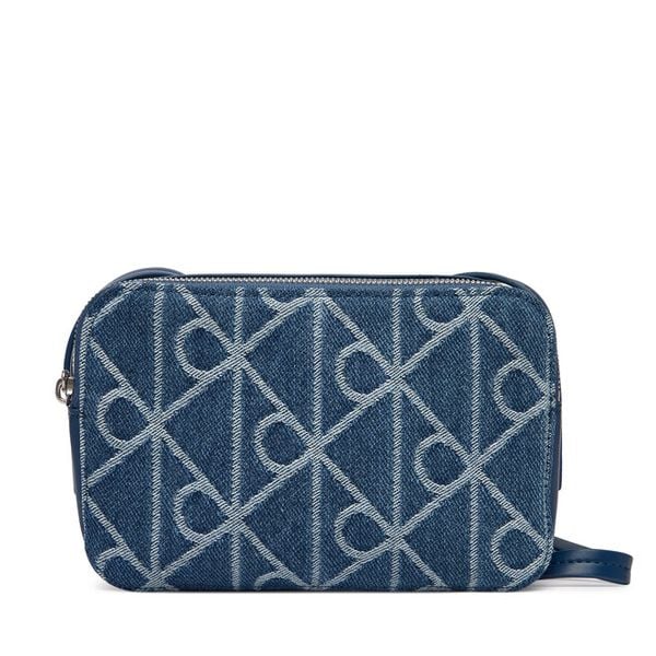 Torebka Calvin Klein. Niebieskie listonoszki damskie Calvin Klein, bez wzorów, z denimu, bez dodatków. Za 257.99 zł.