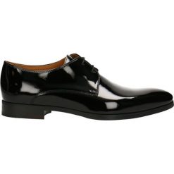 Półbuty MIKE. Czarne eleganckie półbuty Gino Rossi, ze skóry. W wyprzedaży za 399.90 zł.