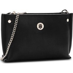 Torebka TOMMY HILFIGER - Tommy Chain Crossove AW0AW05812 002. Czarne torebki do ręki damskie Tommy Hilfiger, ze skóry ekologicznej. Za 549.00 zł.